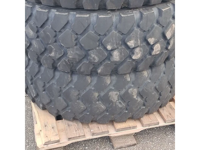 4x vrachtwagenband, michelin, xzl - afbeelding 6 van  6