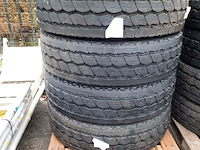 4x vrachtwagenband, michelin, xzy-2 - afbeelding 1 van  7