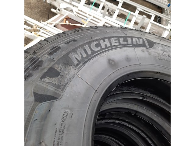 4x vrachtwagenband, michelin, xzy-2 - afbeelding 2 van  7
