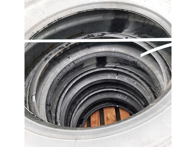 4x vrachtwagenband, michelin, xzy-2 - afbeelding 4 van  7