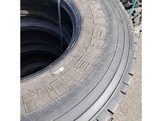 4x vrachtwagenband, michelin, xzy-2 - afbeelding 2 van  7