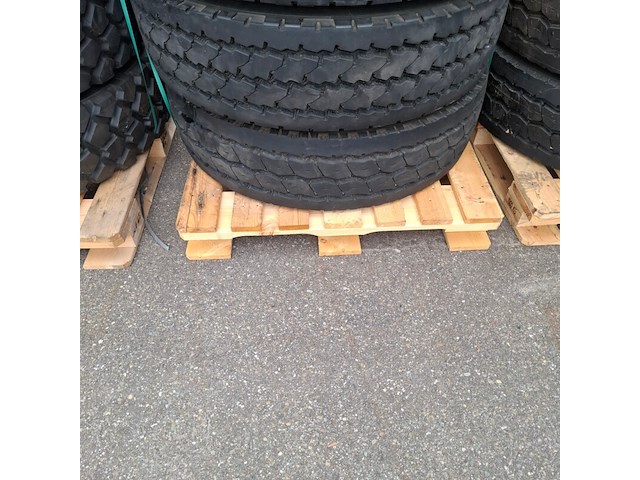 4x vrachtwagenband, michelin, xzy-2 - afbeelding 2 van  7