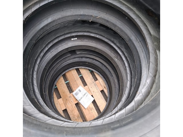 4x vrachtwagenband, michelin, xzy-2 - afbeelding 5 van  7