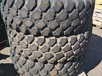 4x vrachtwagenband, o.a michelin, continental - afbeelding 5 van  6