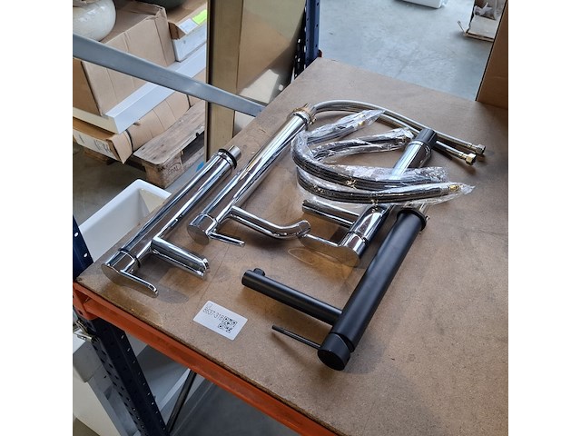 4x waskomkraan, 3x chroom - 1x mat zwart - afbeelding 1 van  11