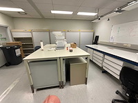 4x werkbank, 5x roldeurkast, 2x schuifdeurkast, 2x ladekast - afbeelding 1 van  20