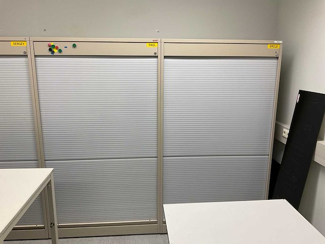 4x werkbank, 5x roldeurkast, 2x schuifdeurkast, 2x ladekast - afbeelding 16 van  20