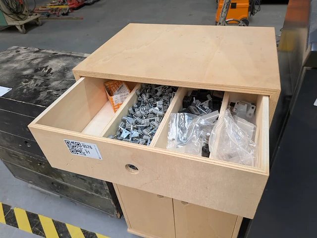 4x werkplaatskast en 1x magneetbord - afbeelding 2 van  16