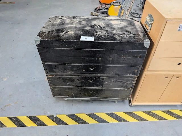 4x werkplaatskast en 1x magneetbord - afbeelding 5 van  16