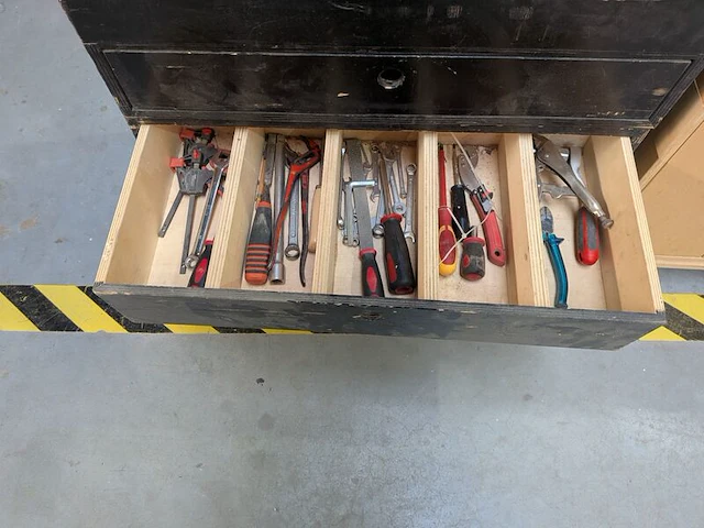 4x werkplaatskast en 1x magneetbord - afbeelding 7 van  16