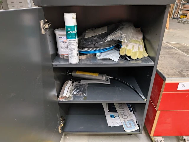 4x werkplaatskast en 1x magneetbord - afbeelding 16 van  16
