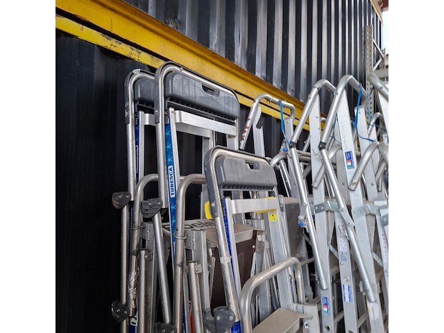 4x werktrap met bordes o.a. tubesca - afbeelding 3 van  13