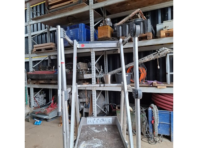 4x werktrap met bordes o.a. tubesca - afbeelding 10 van  13