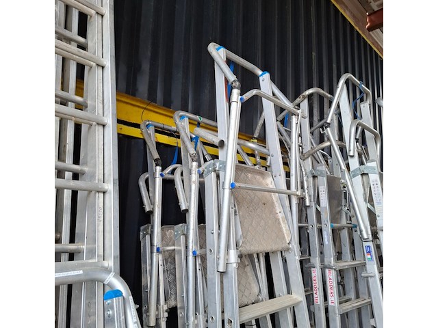 4x werktrap met bordes - afbeelding 6 van  7