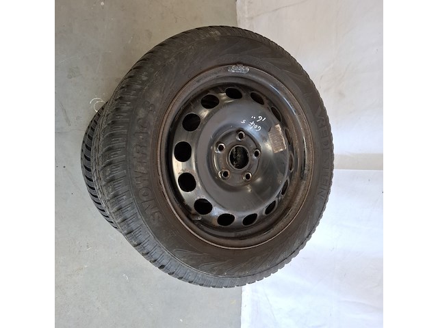 4x winterband met metalen velgen komen van een vw golf 5, vredestein, snowtrac 3 - afbeelding 10 van  16