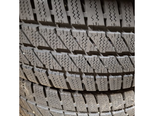4x winterband, wiking, snow tech van - afbeelding 8 van  9