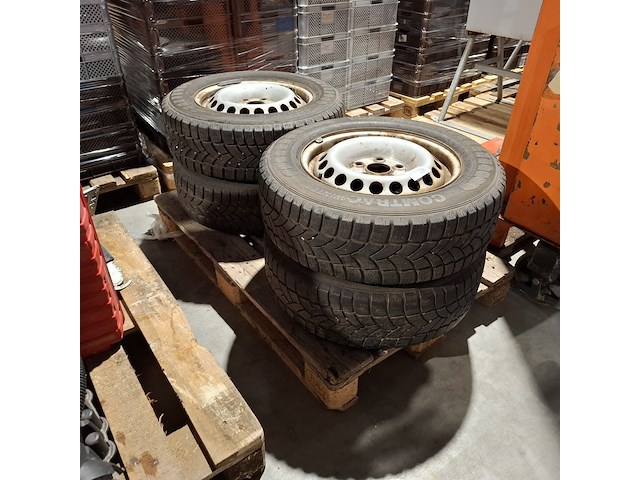 4x winterbanden set , volkswagen transporter , t5 of t6 - afbeelding 2 van  6
