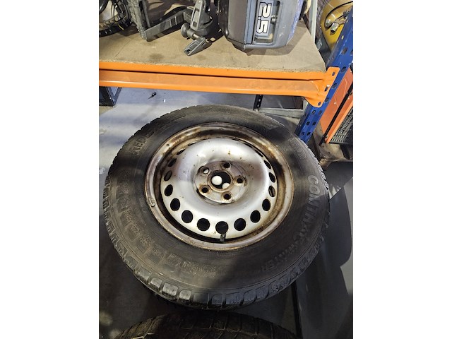 4x winterbanden set , volkswagen transporter , t5 of t6 - afbeelding 3 van  6