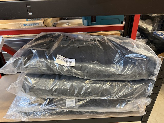 4x winterjas, 10x t-shirt, 1x broek ultrasport, lower east, rts - afbeelding 2 van  7