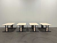 4xbureau met houtenblad