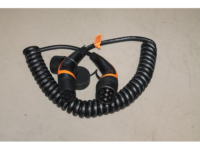 5 autolaadkabels / koppelkabels spiraal type 2. 6m 3x6 mm2. - afbeelding 1 van  2