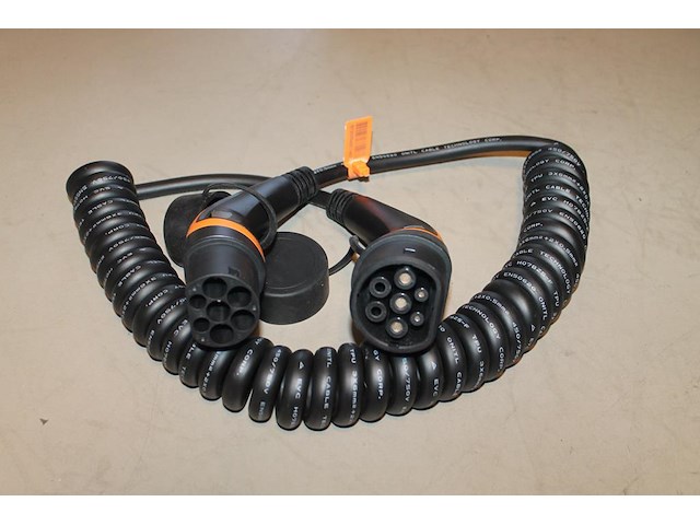 5 autolaadkabels / koppelkabels spiraal type 2. 6m 3x6 mm2. - afbeelding 3 van  3