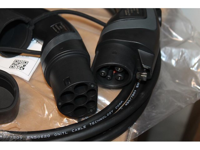 5 autolaadkabels / koppelkabels type 1 - type 2. 4m 3x2,5 mm2. - afbeelding 2 van  3