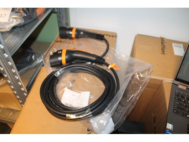 5 autolaadkabels / koppelkabels type 1 - type 2. 8m 3x2,5 mm2. - afbeelding 1 van  4