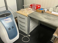 5 bureaus met toebehoren - afbeelding 12 van  14