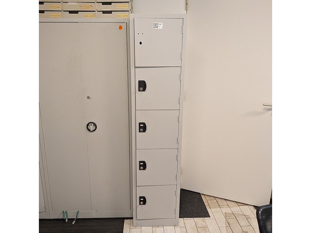 5-deurs lockerkast - afbeelding 1 van  7