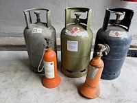 5 gasflesjes - afbeelding 1 van  1