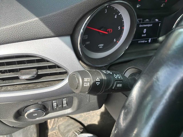 5 opel personenauto - afbeelding 10 van  49