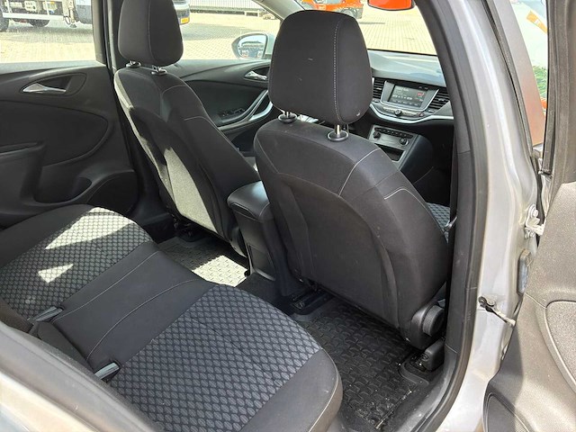 5 opel personenauto - afbeelding 18 van  49