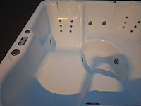 5 persoons jacuzzi en buitenspa - afbeelding 14 van  23