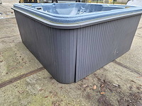 5 persoons jacuzzi en buitenspa - afbeelding 10 van  26