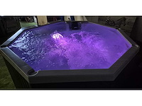 5 persoons jacuzzi en buitenspa - afbeelding 18 van  22