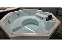 5 persoons jacuzzi en buitenspa - afbeelding 4 van  22