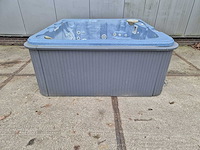 5 persoons jacuzzi en buitenspa - afbeelding 2 van  26