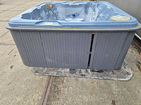 5 persoons jacuzzi en buitenspa - afbeelding 7 van  26