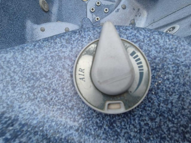 5 persoons jacuzzi en buitenspa - afbeelding 6 van  26