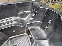 5 persoons jacuzzi en buitenspa - afbeelding 16 van  31