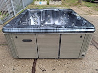 5 persoons jacuzzi en buitenspa - afbeelding 22 van  31