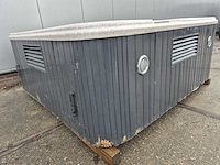 5 persoons jacuzzi en buitenspa - afbeelding 14 van  17