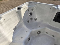 5 persoons jacuzzi en buitenspa - afbeelding 10 van  29