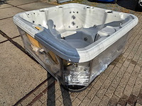 5 persoons jacuzzi en buitenspa - afbeelding 13 van  29