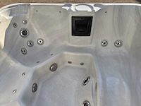 5 persoons jacuzzi en buitenspa - afbeelding 23 van  29