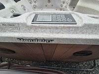 5 persoons jacuzzi en buitenspa - afbeelding 14 van  23