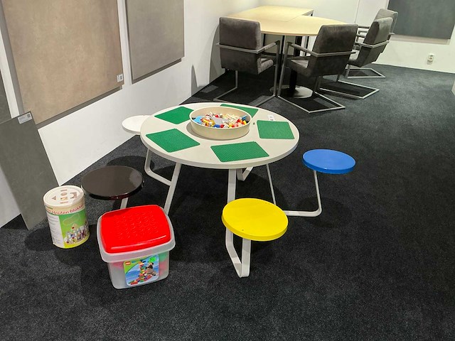 5-persoons lego speeltafel - afbeelding 1 van  4