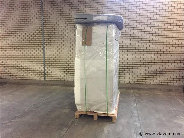 5 persoons outdoor spa 208x208 cm - incl. 2 ligbedden - wit bad / naturel houten kleur zijkant - afbeelding 7 van  16