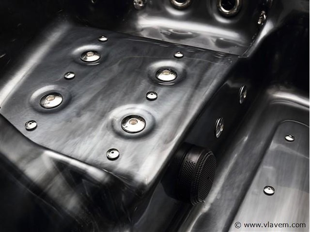 5 persoons outdoor spa 208x208 cm incl. 2 ligbedden - cloudy black bad / antraciete zijkant - afbeelding 11 van  23